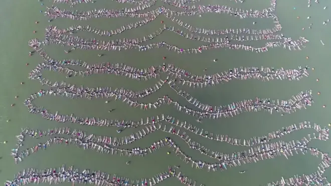 Gente flotando en Argentina