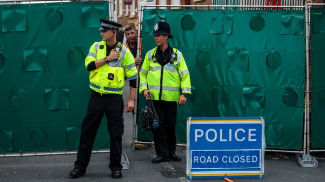 Полицейские в Эйнсбери