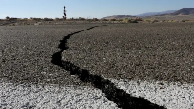 Fissures that opened up under a highway during Thursday's earthquake Ridgecrest, California. Photo: 4 July 2019