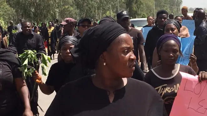 Ndi mmadụ emela ngaghari iwe na Platu maka ọgbaghara a