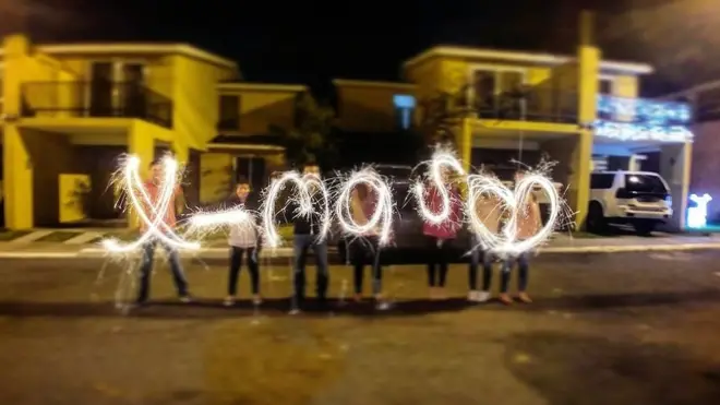 "Mágicas estrellas de luces que se convierten en recuerdos, momentos y palabras que nos unen como familia", dice Cecilia López. (Foto: C. López)