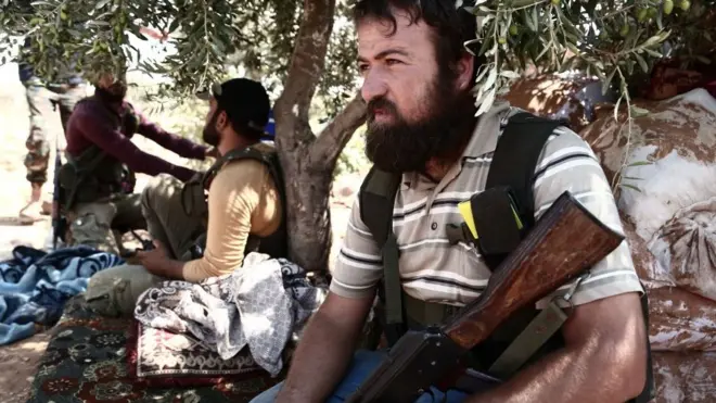 Ulusal Kurtuluş Cephesi üyesi