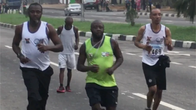 Ma onye ukwu ma onye nta so gbaa ọsọ a