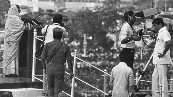 इंदिरा गांधी