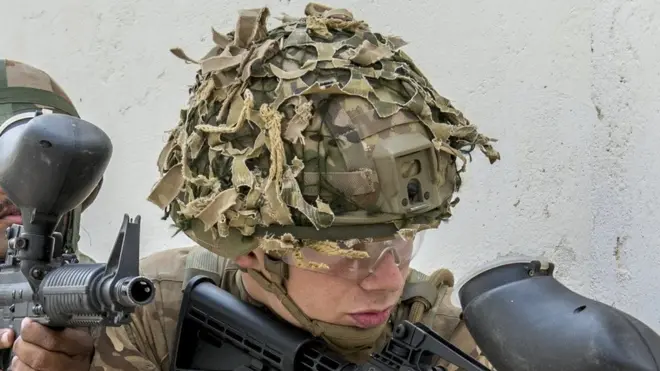 Tentara Inggris dalam latihan.