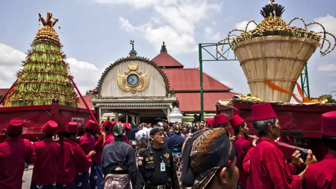 Yogyakarta adalah kota budaya yang terkenal dengan toleransi.