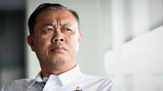 2. นายเนวิน ชิดชอบ