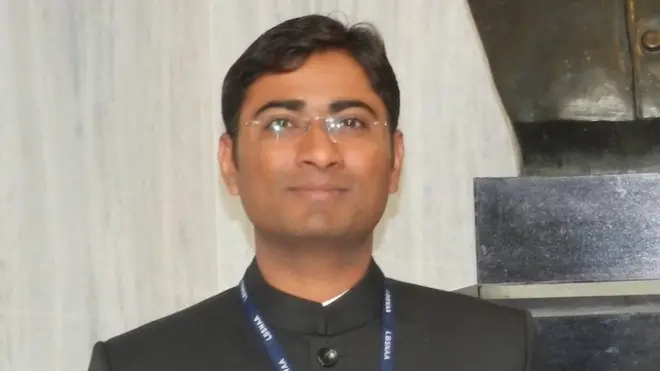 तुषार सुमेरा, गुजरात, आयएएस