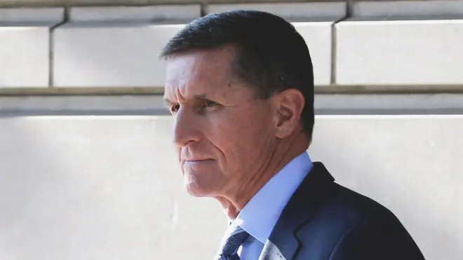 На публике Майкл Флинн последний раз появлялся 1 декабря 2017 года, когда он сознался во лжи ФБР. Но следователи и прокуроры Мюллера с тех пор виделись с ним неоднократно