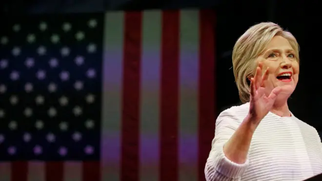 Hillary Clinton espera terbaixar central das apostascandidatura confirmadabaixar central das apostasconevnção democratabaixar central das apostasjulho