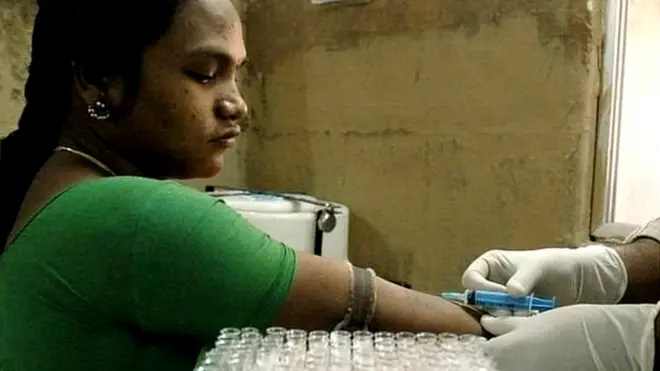 سری لنکا میں اولاد کی خواہش رکھنے والے ایسے بہت سے جوڑے علاج کے لیے پڑوسی ملک بھارت آتے ہیں