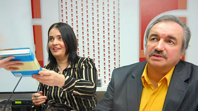 Сергій та Марина Дяченки на презентації їхньої книги у Києві, 2008 рік