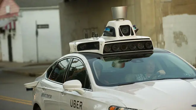 Uber, sürücüsüz araç teknolojisi üzerine çalışan firmalardan biri...
