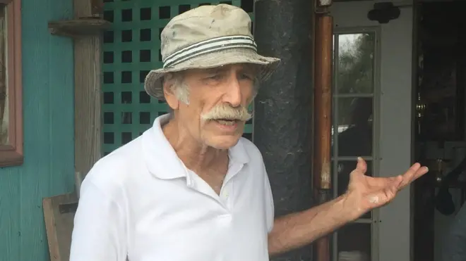 Denis Schneider enfrenta con estoicismo y poesía las consecuencias del fenómeno climático.