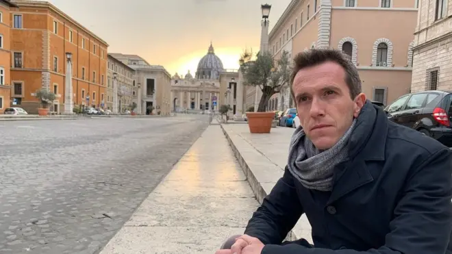 對BBC駐羅馬記者洛文來說，如今街頭的冷清讓人想起戰爭時期的戒嚴。