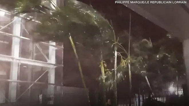 Ураган "Мария" усилился до пятой категории, он пройдет тем же маршрутом, что и "Ирма".