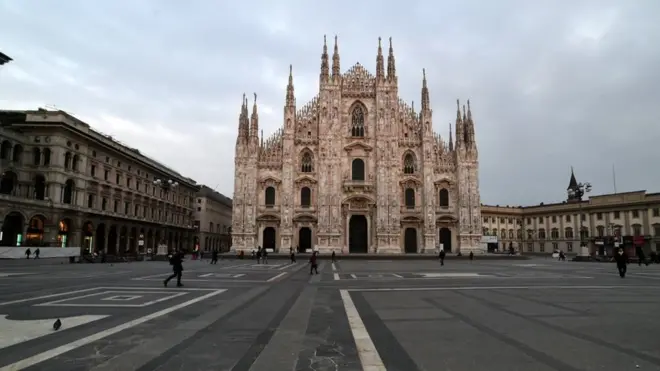 معالم إيطاليا الرئيسية وشوارعها بدت خالية تماما