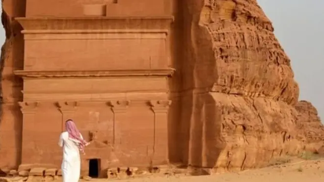 Makam Qasr al-Farid di Madain Saleh adalah Situs Warisan Budaya Dunia Unesco.