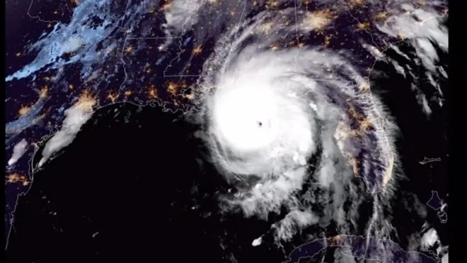 الإعصار "مايكل" يتجه نحو فلوريدا