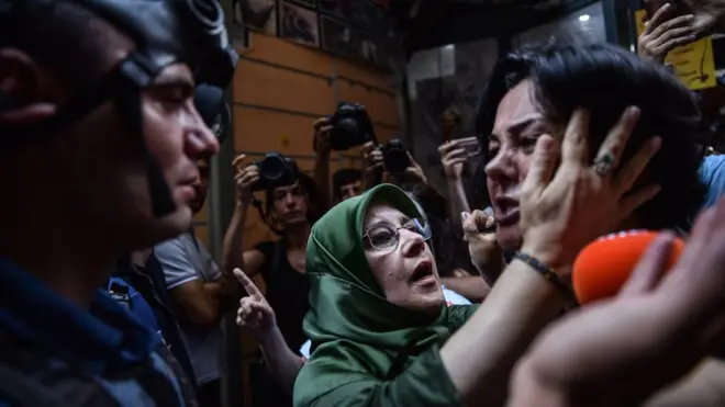 Bir polis ve bir cumartesi annesi