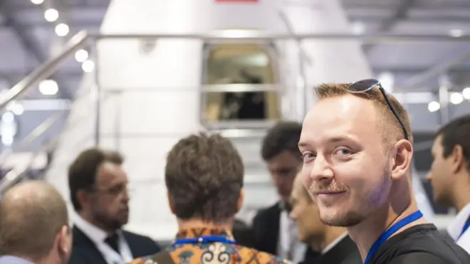 Іван Сафронов раніше башато писав про російський військово-промисловий комплекс і продаж російського озброєння за кордон