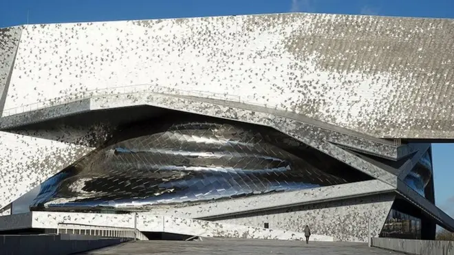 Цю філармонію у Парижі відкрили на початку 2015 року