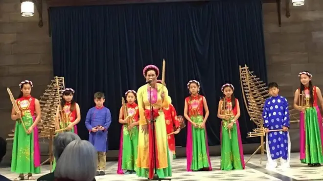 Ban nhạc của trường Việt ngữ Inner West biểu diễn tại Đại học Sydney