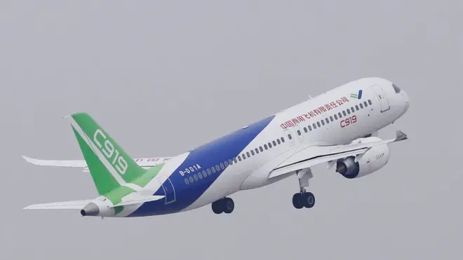 C919 ilk uçuşu