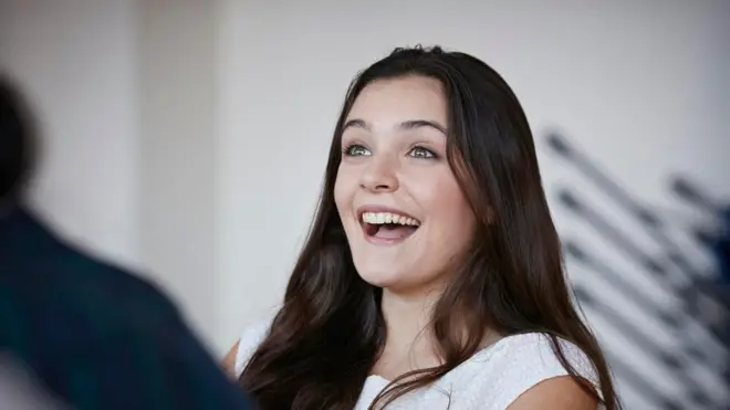 Ser "tú mismo" sólo puede ayudarte hasta cierto punto. Pero es importante que puedas respaldar tus rasgos de personalidad con resultados.