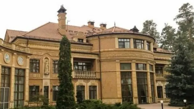 Минулого року Володимир Зеленський переїхав до державної резиденції, де раніше мешкав Віктор Ющенко