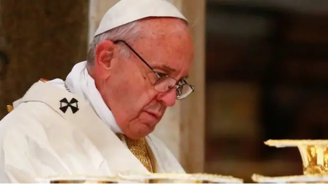 Paus Fransiskus mengatakan pemimpin karismatik dapat menciptakan "sebuah perubahan identitas"