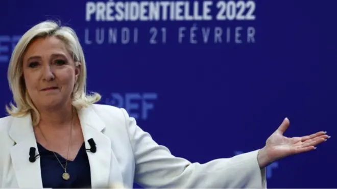 Marine Le Pen moderou seu discurso e mudou seu programa para atrair eleitores que tradicionalmente votambet7k tem taxa de saquepartidosbet7k tem taxa de saqueesquerda