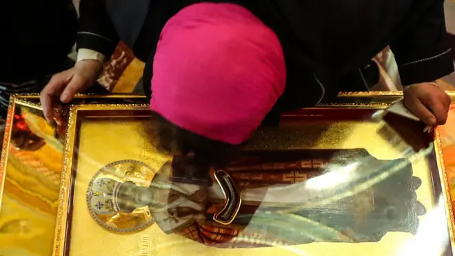 В Москве есть 25 храмов, где хранятся частицы мощей Святого Николая