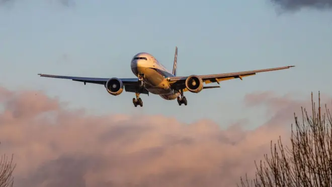 La práctica de los los viajes "ciudad oculta" no es algo nuevo en la industria aérea.