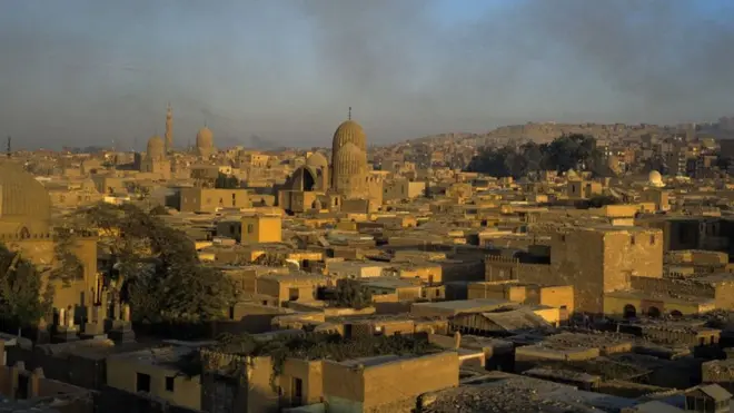 قرافة القاهرة أقدم تاريخيا من مدينة القاهرة نفسها