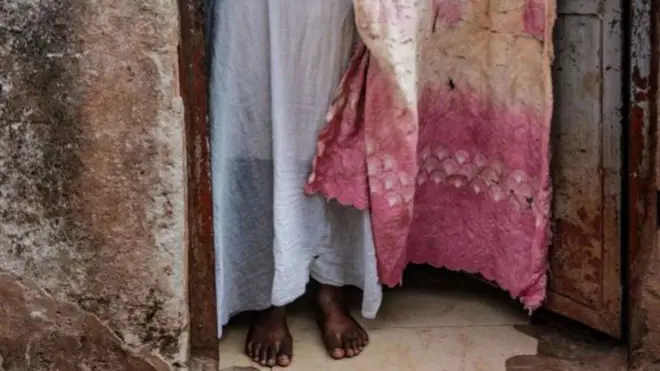 De nombreux travailleurs du sexe dans la capitale, Kampala, luttent pour survivre