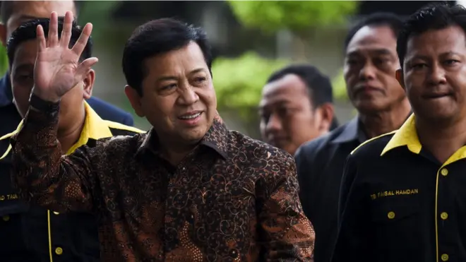 Setya Novanto, menurut KPK, diduga memiliki peran dalam setiap proses pengadaan e-KTP.