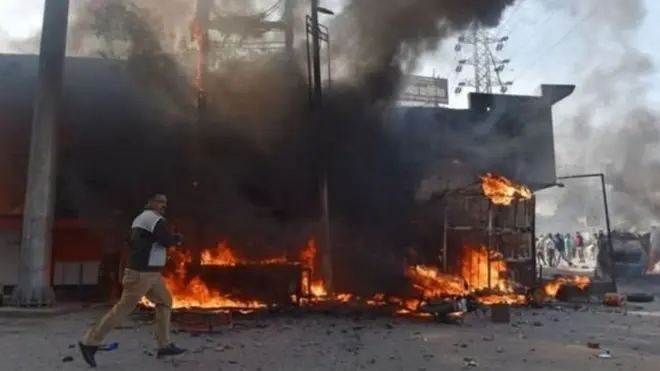 दिल्ली दंगों पर रिपोर्ट