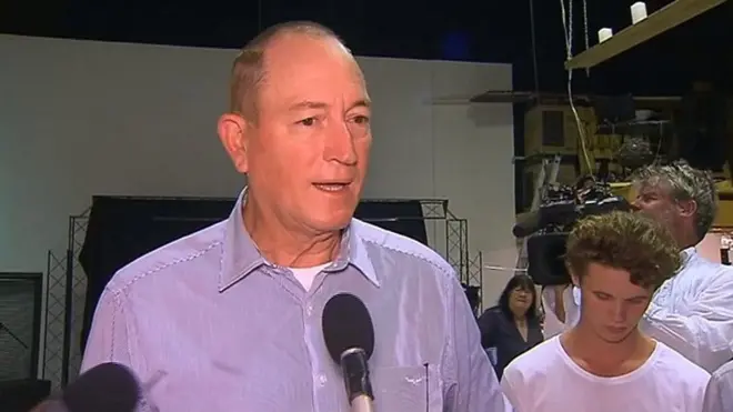 لحظة ضرب سناتور أسترالي بالبيض بسبب تصريحاته ضد المسلمين