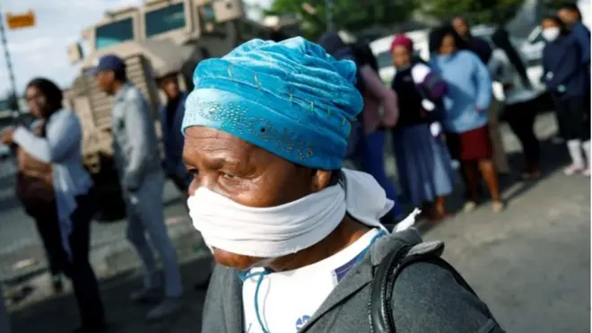 የአፍና አፍንጫ መሸፈኛን ማድረግ የኮሮናቫይረስ ስርጭትን ለመግታት ወሳኝ ነው