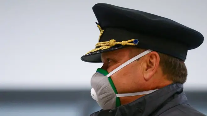 После долгожданного прилета в Россию туристов ждет строгий карантин