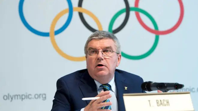 El presidente del COI, Thomas Bach, dijo al final de la reunión que los atletas rusos que quieran participar el la Olimpíadas de Río tendrán que ser evaluados contra dopaje y declarados elegibles individualmente.