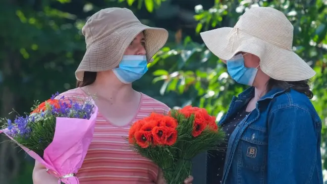 Чи зможе влада за допомогою оголошених десяти кроків стримати коронавірус? Чи допоможуть у цьому збільшені штрафи за неносіння масок?