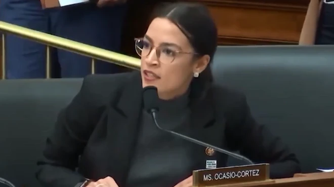La congresista Alexandria Ocasio-Cortez realizó una apasionada de su Green New Deal en el Senado de Estados Unidos.