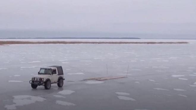 машина на льоду