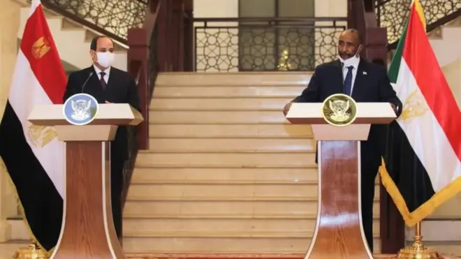 ፕረዚደንት ዓብዱል ፋታሕ ኣል ሲሲ ምስ ጀነራል ዓብደል ፋታሕ ኣል ቡርሃን