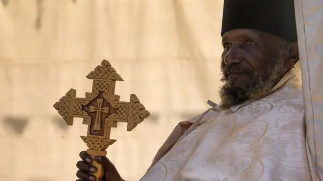 መስቀል ዝሓዙ ቐሺ