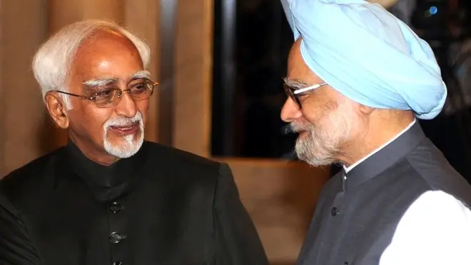 భారత మాజీ రాష్ట్రపతి హమిద్ అన్సారీ, మాజీ ప్రధాని మన్మోహన్ సింగ్
