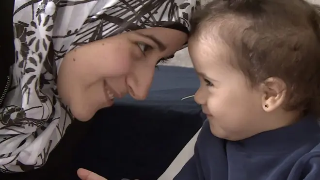 تحولت قضية اللاجئين السوريين لملف رئيسي في حملات الانتخابات الرئاسية في تركيا المقررة في الرابع عشر من الشهر الجاري. ويخشى كثير من اللاجئين من احتمال ترحيلهم إذا فازت المعارضة.