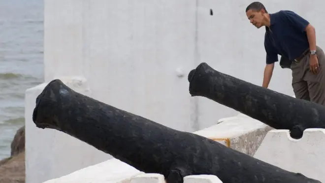 Former US President Barack Obama sef don visit Ghana on 11 July 2009, go look Cape Coast Castle, where slave trade bin happen.
